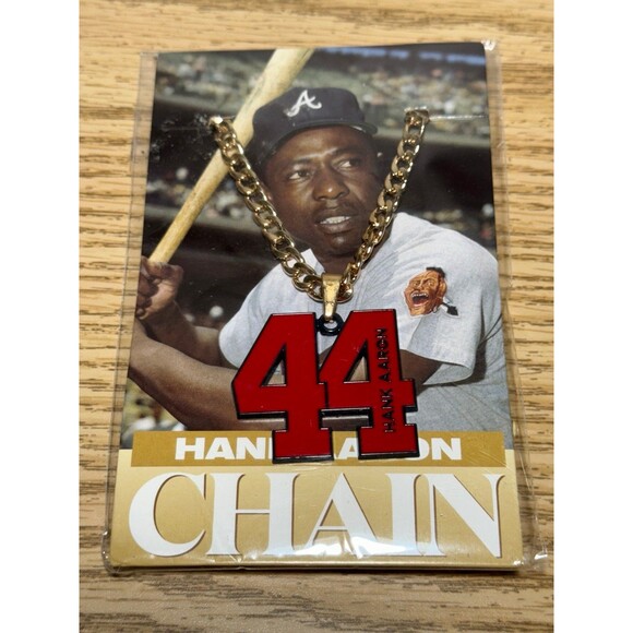 Hank Aaron 44 Chain Atlanta Braves Truist Ballpark Tour Chain Series Necklace - Picture 1 of 4